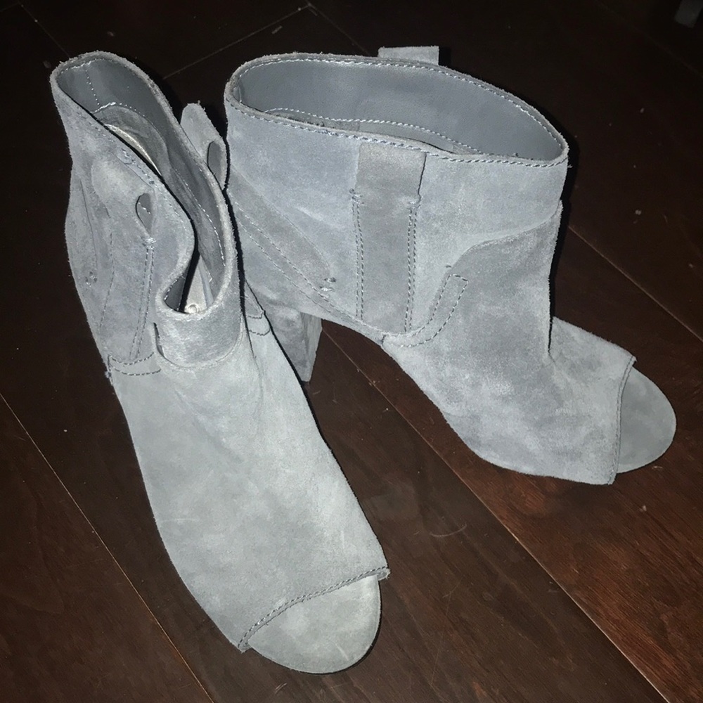 Vince camuto blue suede booties